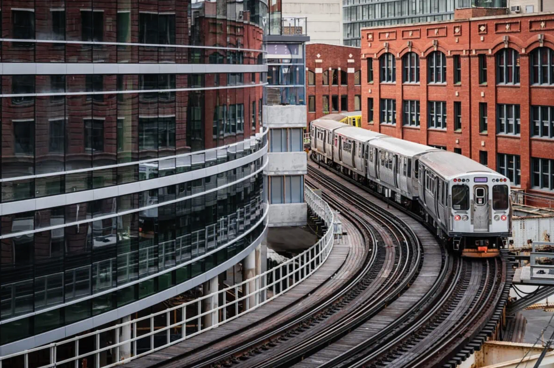 Redfin's Ultimate Guide to Moving to Chicago